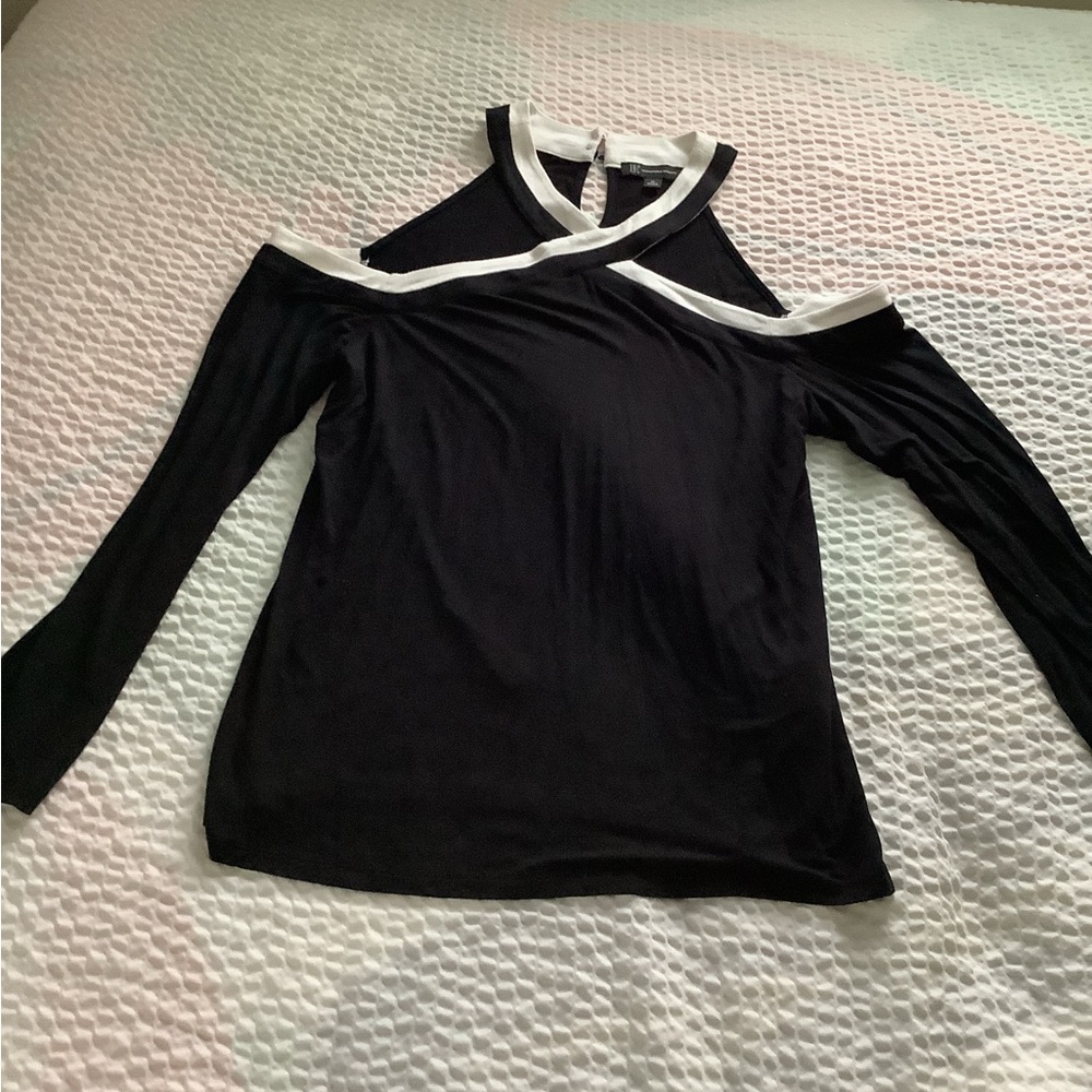 Cold-Shoulder Black and White Trim Women's Top